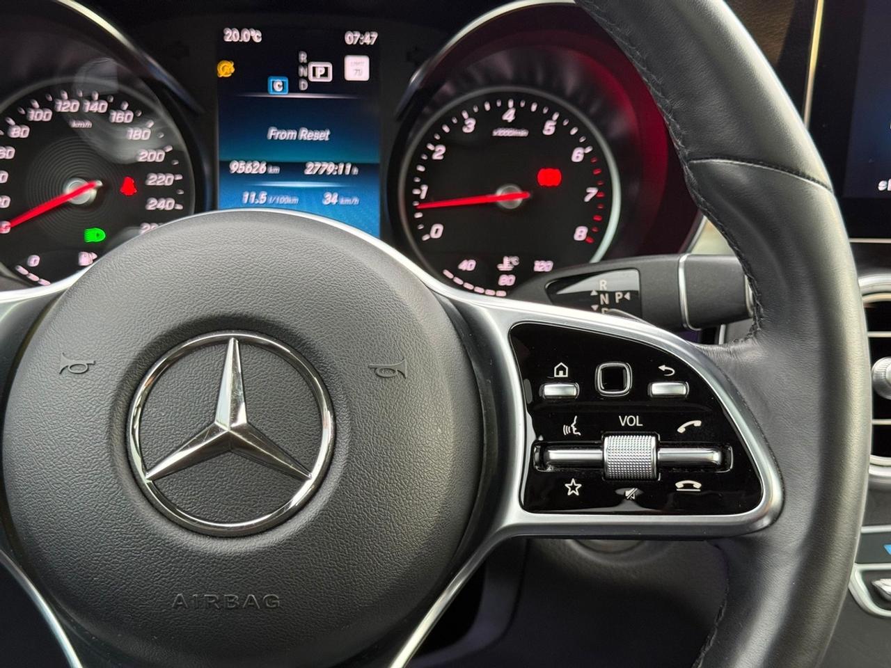 2020 Mercedes-Benz GLC 300 GLC 300 4MATIC Photo