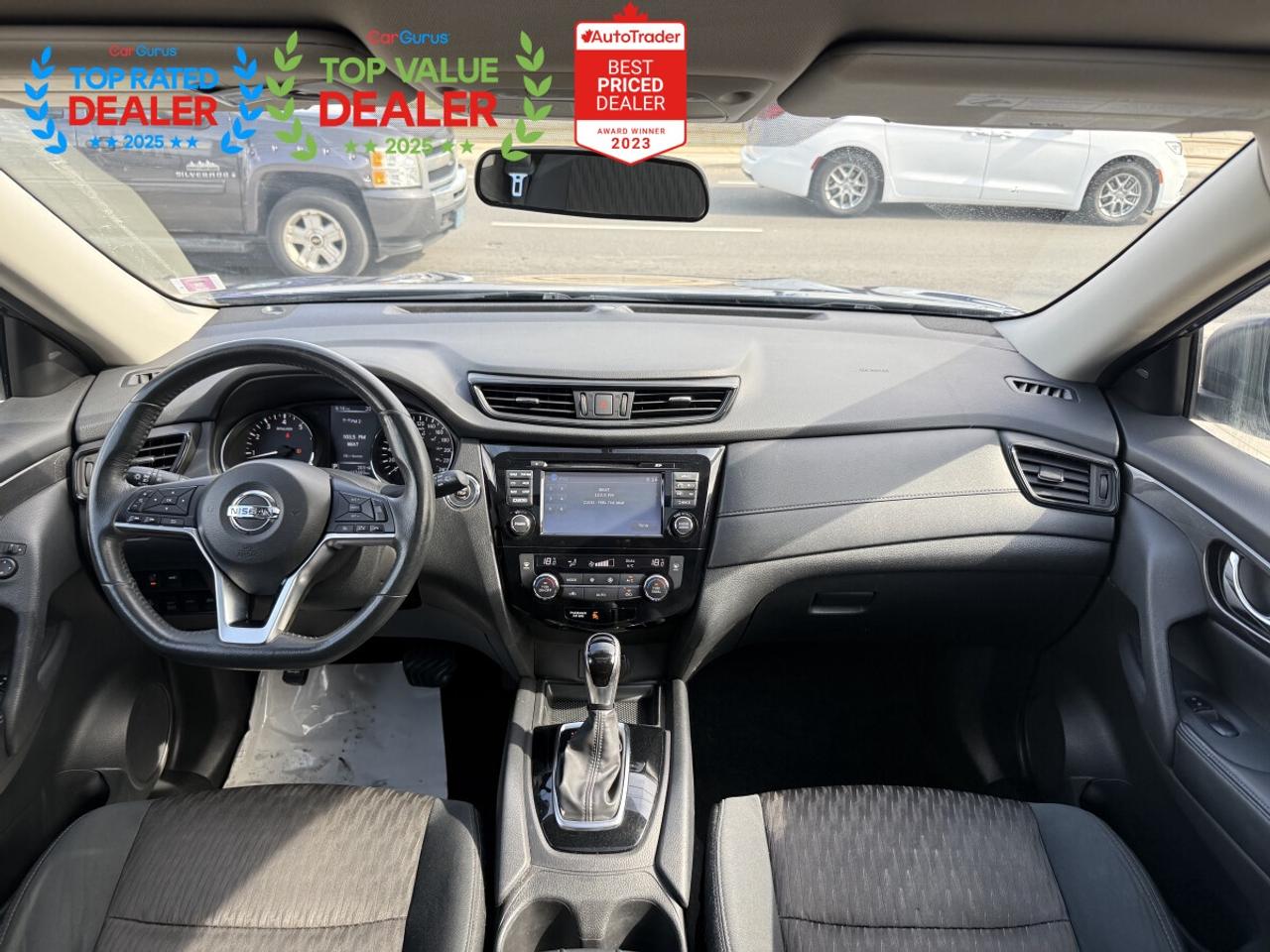 2017 Nissan Rogue SV PREMIUM PKG | 360 CAMERA | PANO | LOADED Photo