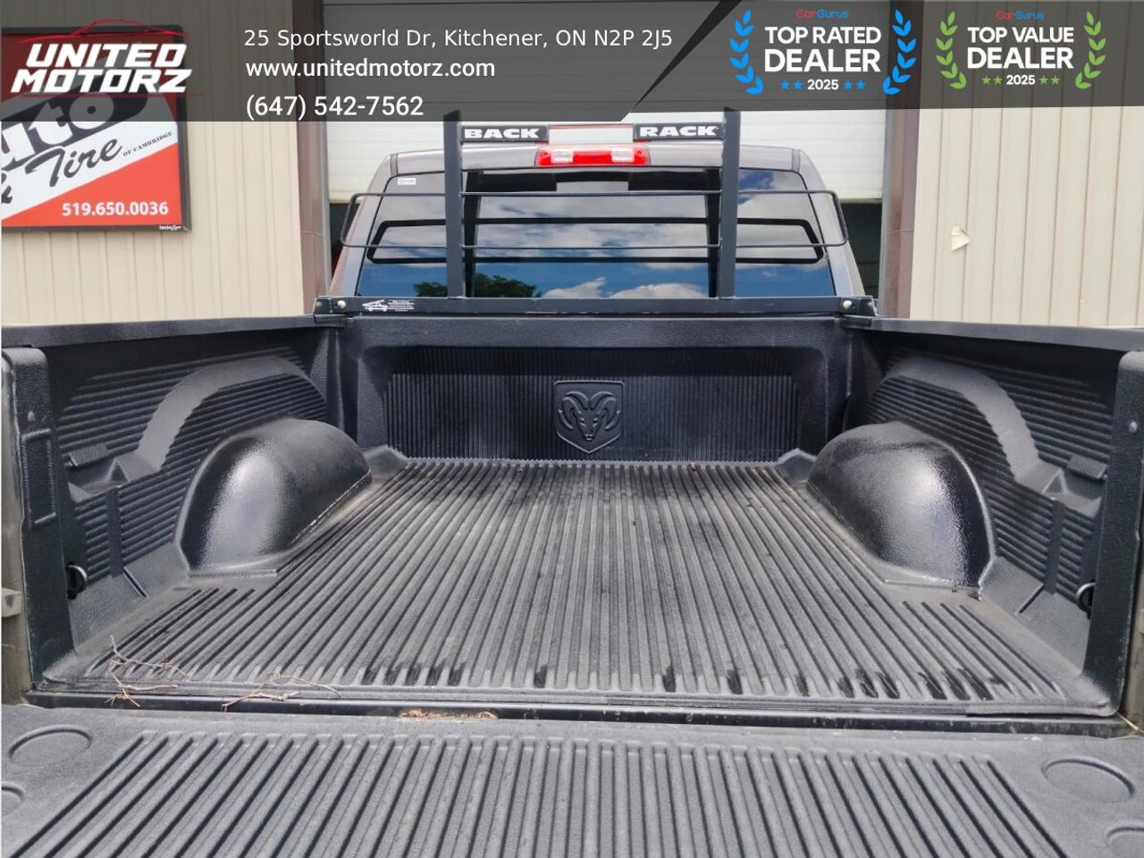 2015 RAM 1500 ST 4WD CREW CAB 140.5"5.7L HEMI V8 ~SAFETY CERTIFI Photo