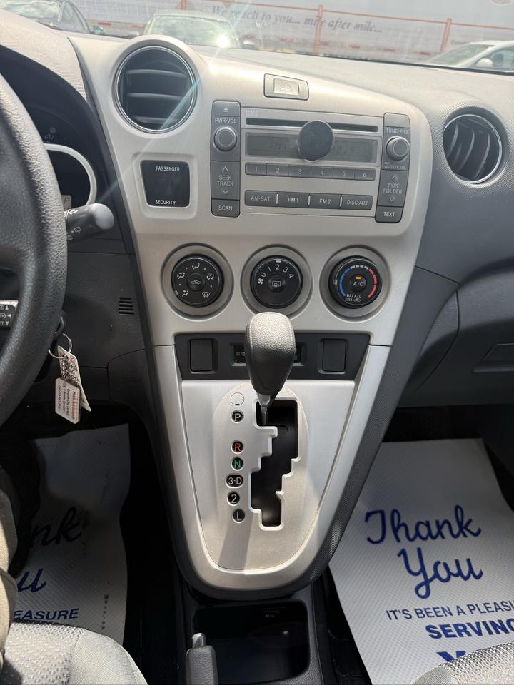 2010 Toyota Matrix S Photo