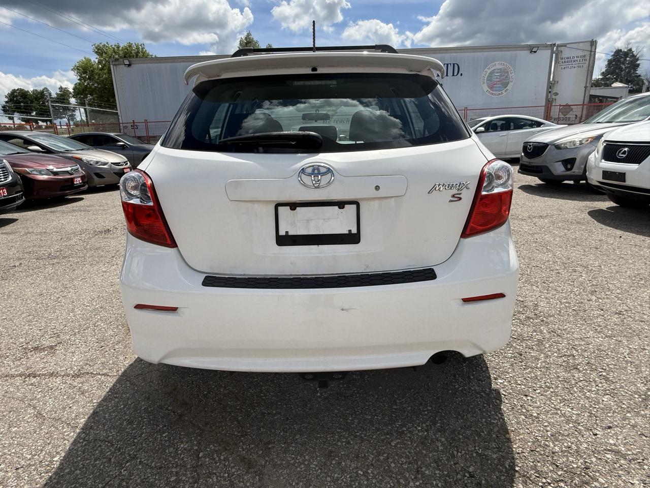 2010 Toyota Matrix S Photo