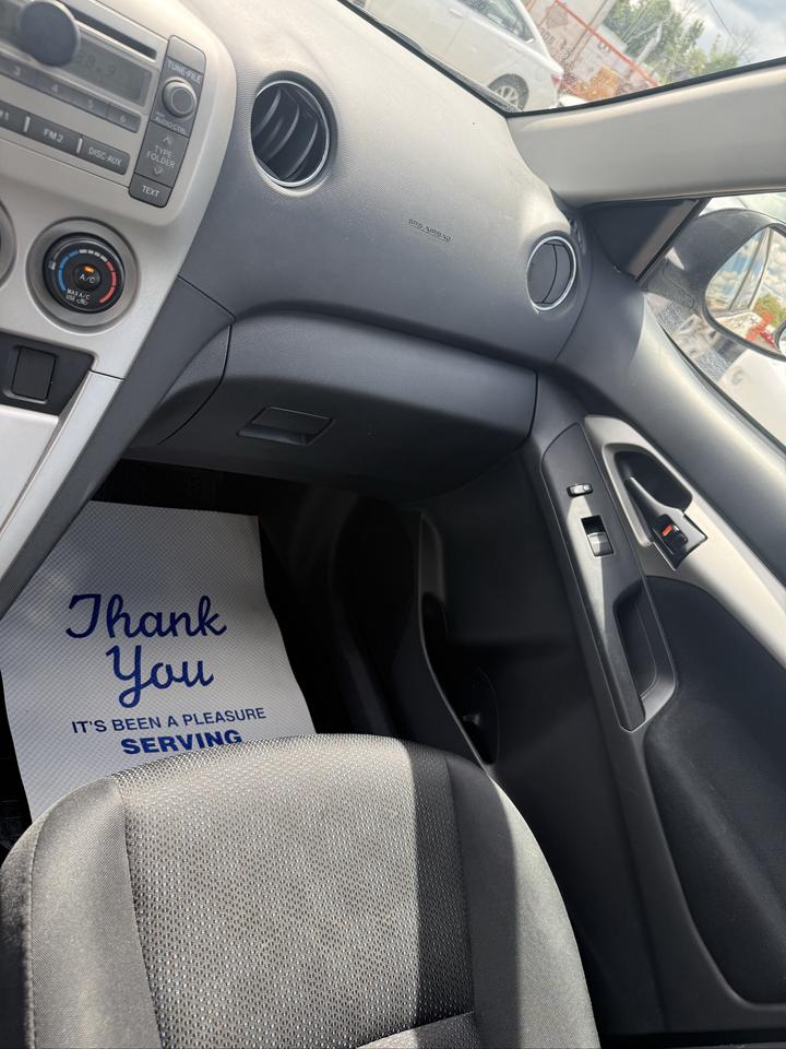 2010 Toyota Matrix S Photo