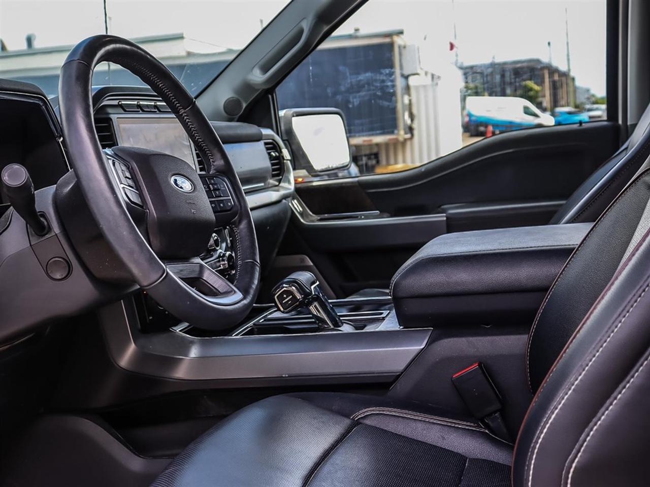 2023 Ford F-150 Lariat 4WD SuperCrew 5.5' Box Photo