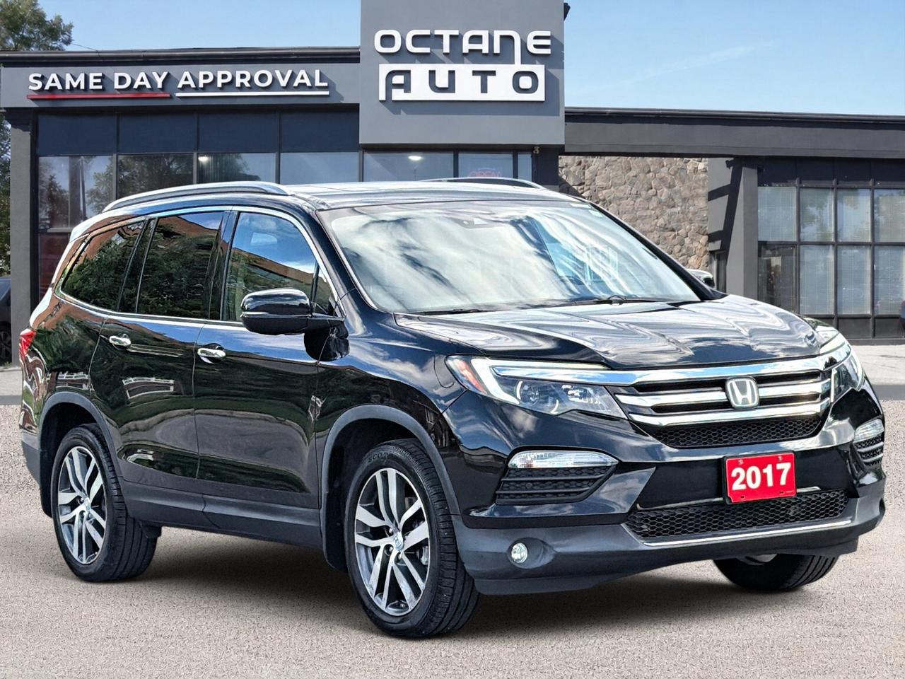 2017 Honda Pilot 4WD 4dr Touring Photo2