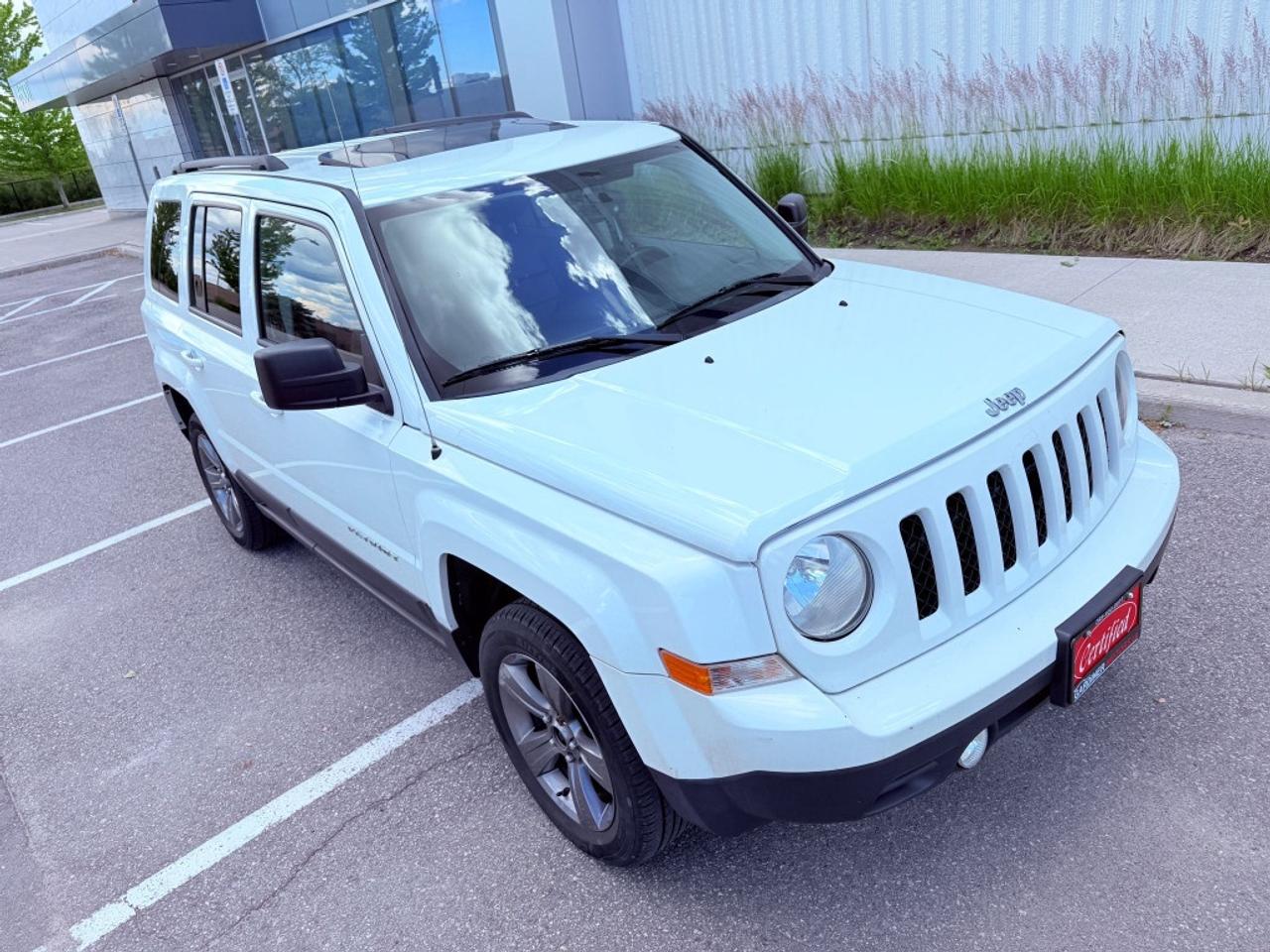 2015 Jeep Patriot Sport 4dr 4x4 CVT Photo3
