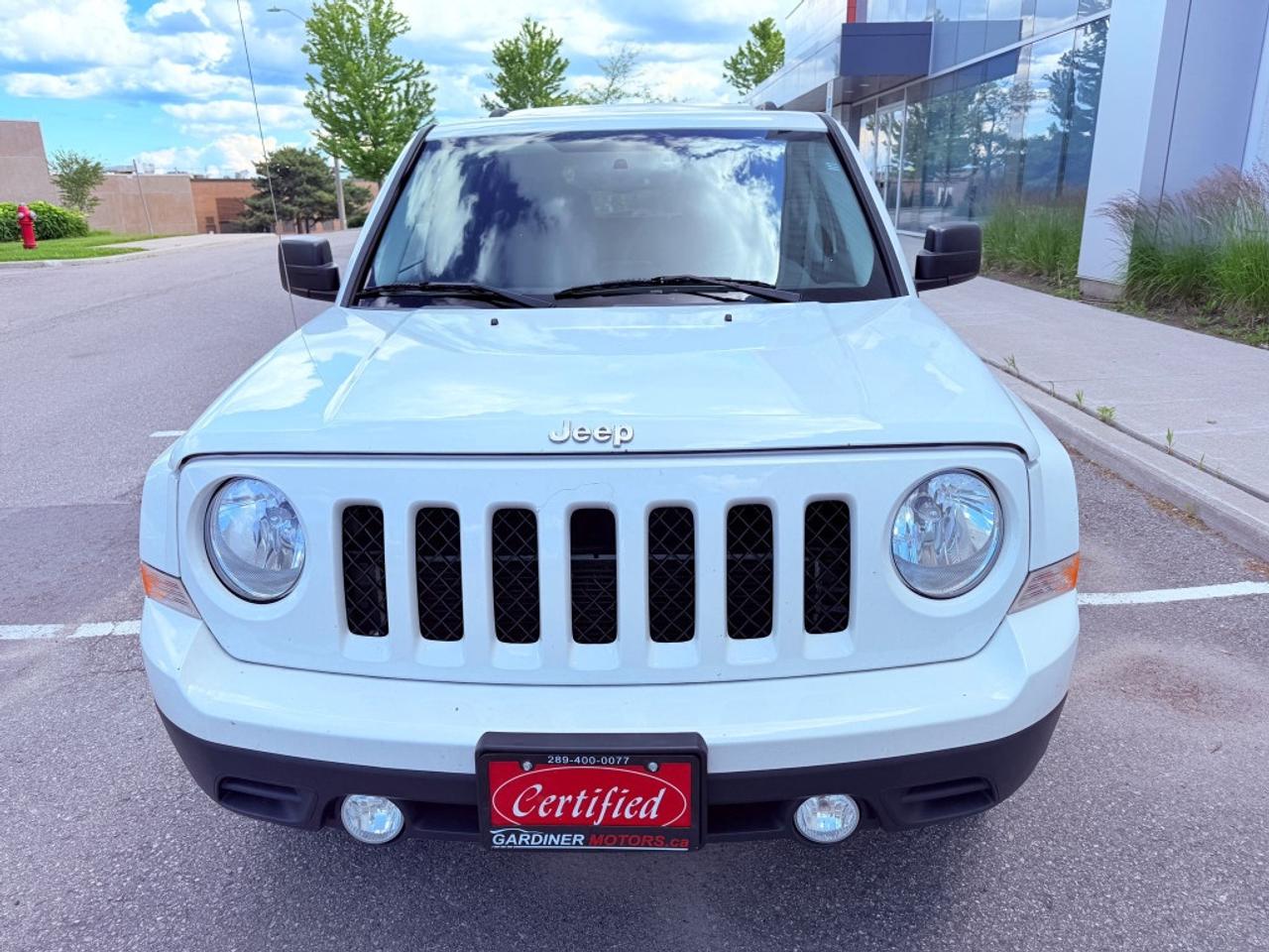 2015 Jeep Patriot Sport 4dr 4x4 CVT Photo1