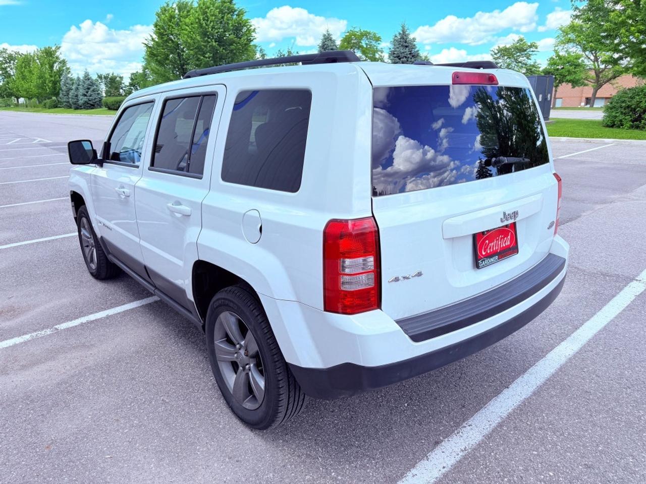 2015 Jeep Patriot Sport 4dr 4x4 CVT Photo