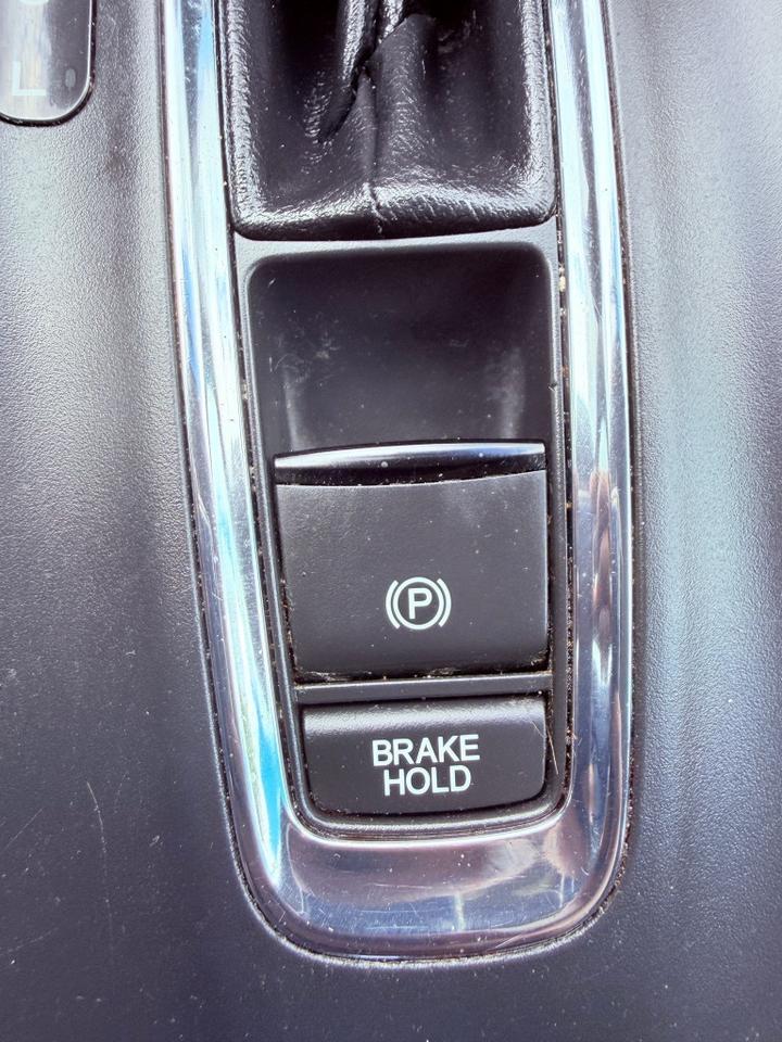 2017 Honda HR-V LX 4dr All-Wheel Drive CVT Photo