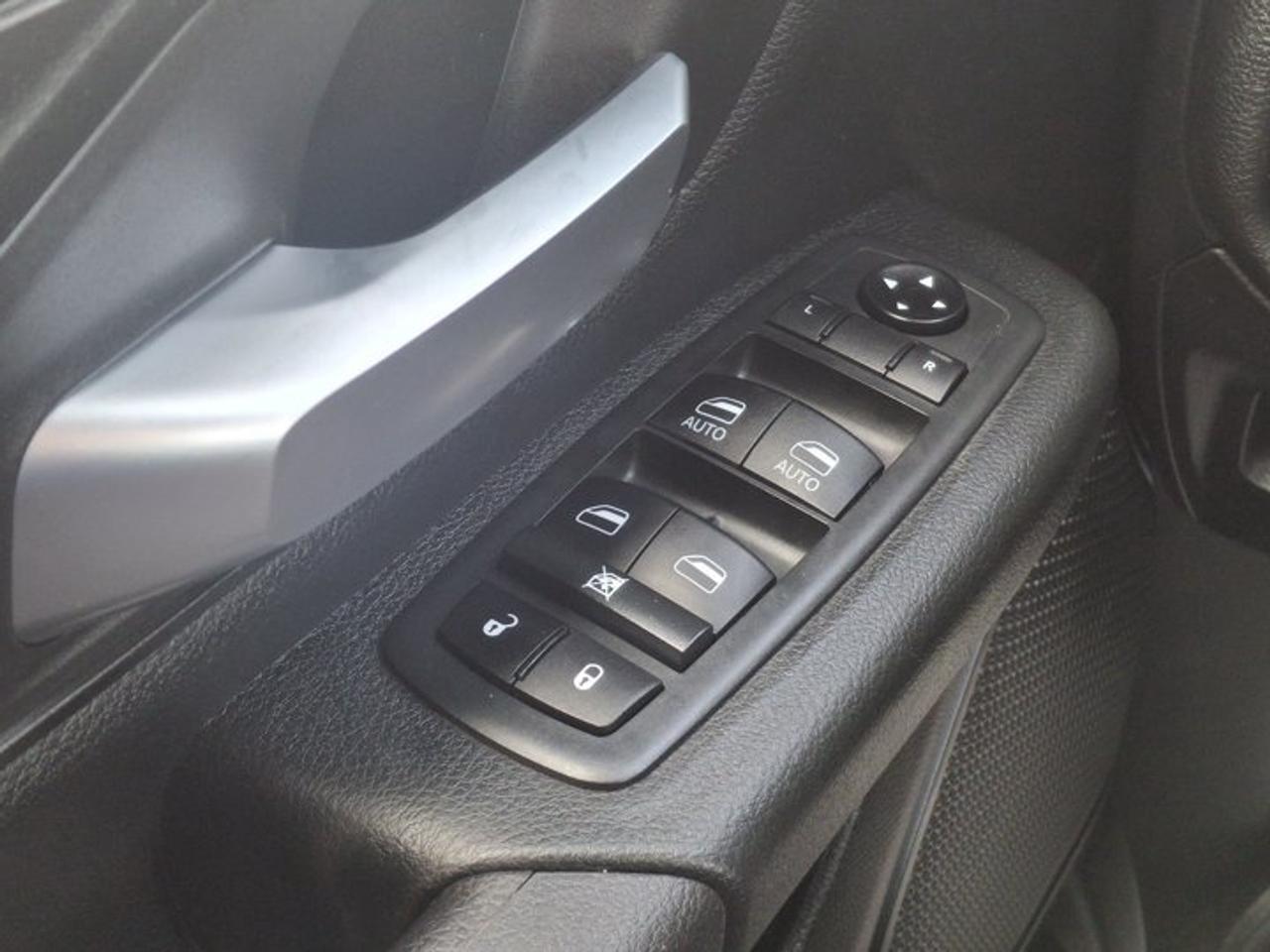 2021 RAM 1500 SXT 4X4 | 5.7L Hemi | 3.92 Ratio | Trailer Brake Controller | CarPlay + Android | and More ! Photo