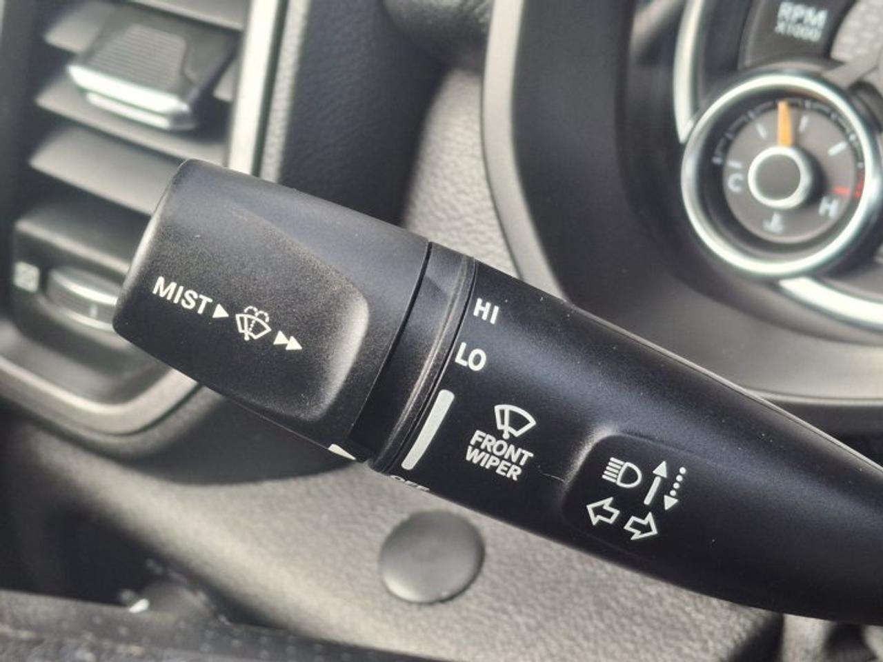 2021 RAM 1500 SXT 4X4 | 5.7L Hemi | 3.92 Ratio | Trailer Brake Controller | CarPlay + Android | and More ! Photo