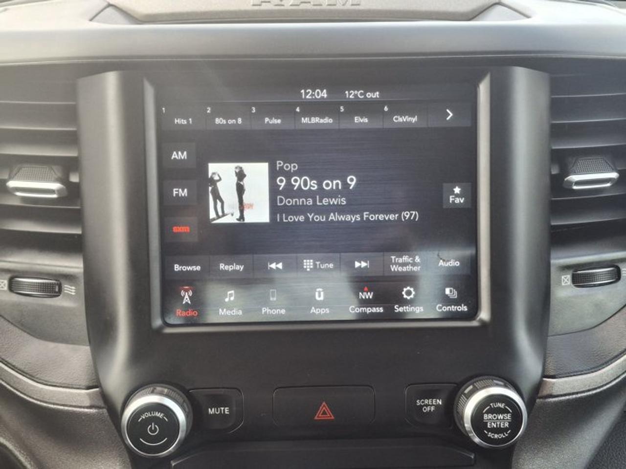 2021 RAM 1500 SXT 4X4 | 5.7L Hemi | 3.92 Ratio | Trailer Brake Controller | CarPlay + Android | and More ! Photo