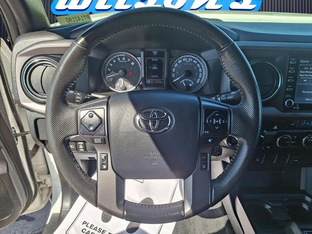 2023 Toyota Tacoma TRD Off-Road Ext'd Cab 4X4 | V6 | Nav | Power Seat | Radar Cruise | Heated Seats | and More ! Photo