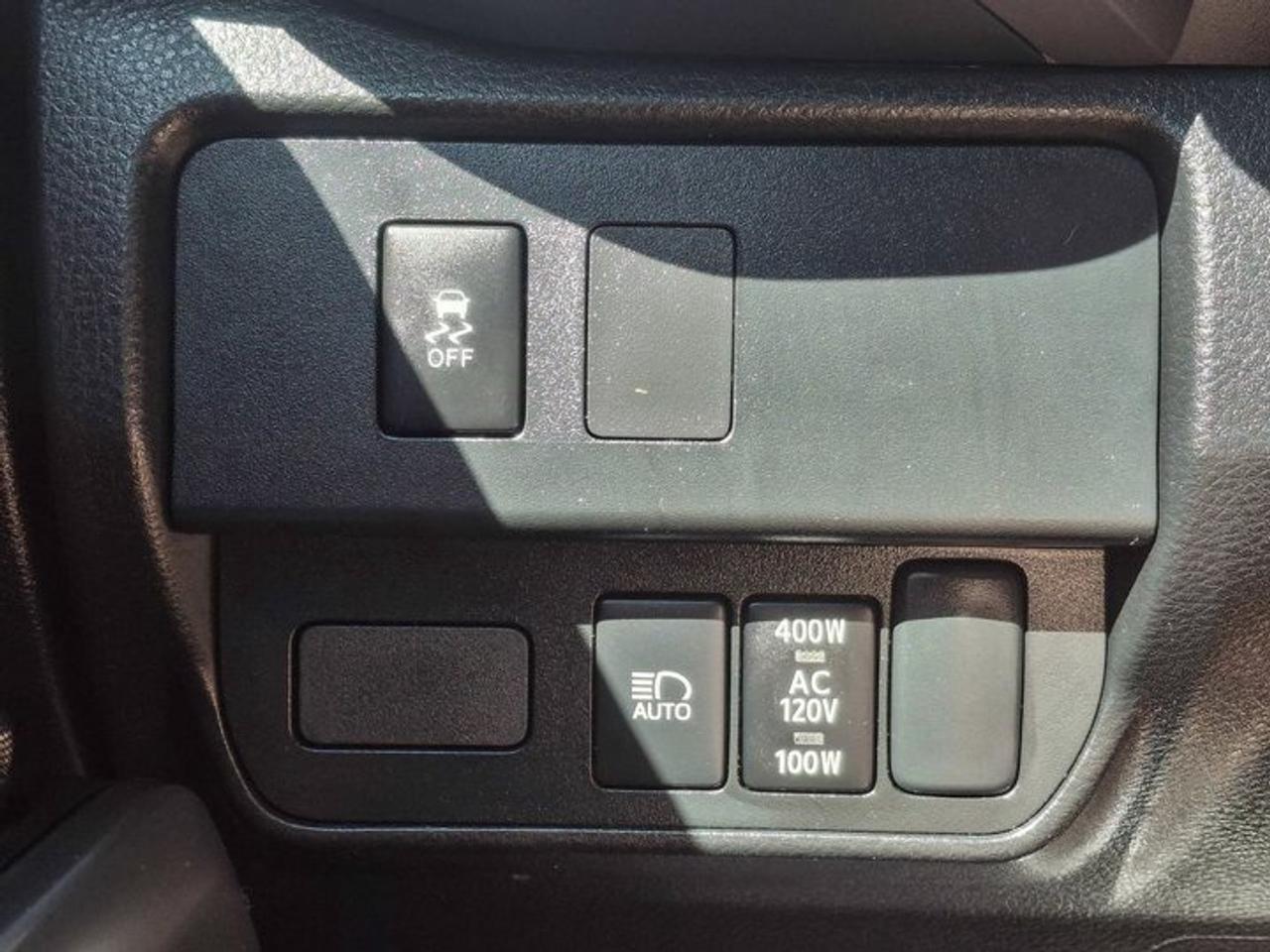 2023 Toyota Tacoma TRD Off-Road Ext'd Cab 4X4 | V6 | Nav | Power Seat | Radar Cruise | Heated Seats | and More ! Photo