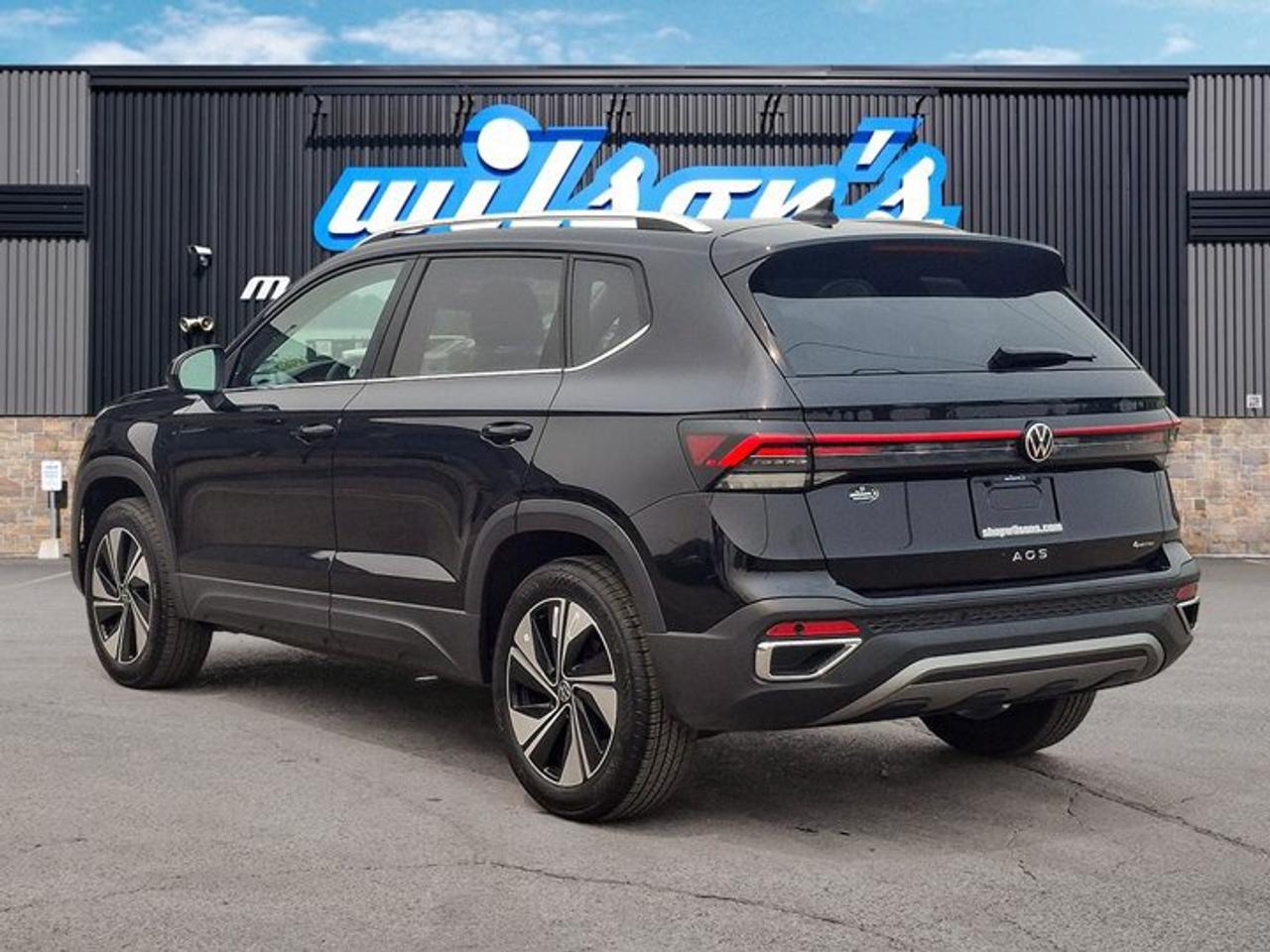 2026 Volkswagen Taos Comfortline | Leatherette | Adaptive Cruise | Power Seat | Heated Wheel + Seats | and More ! Photo2