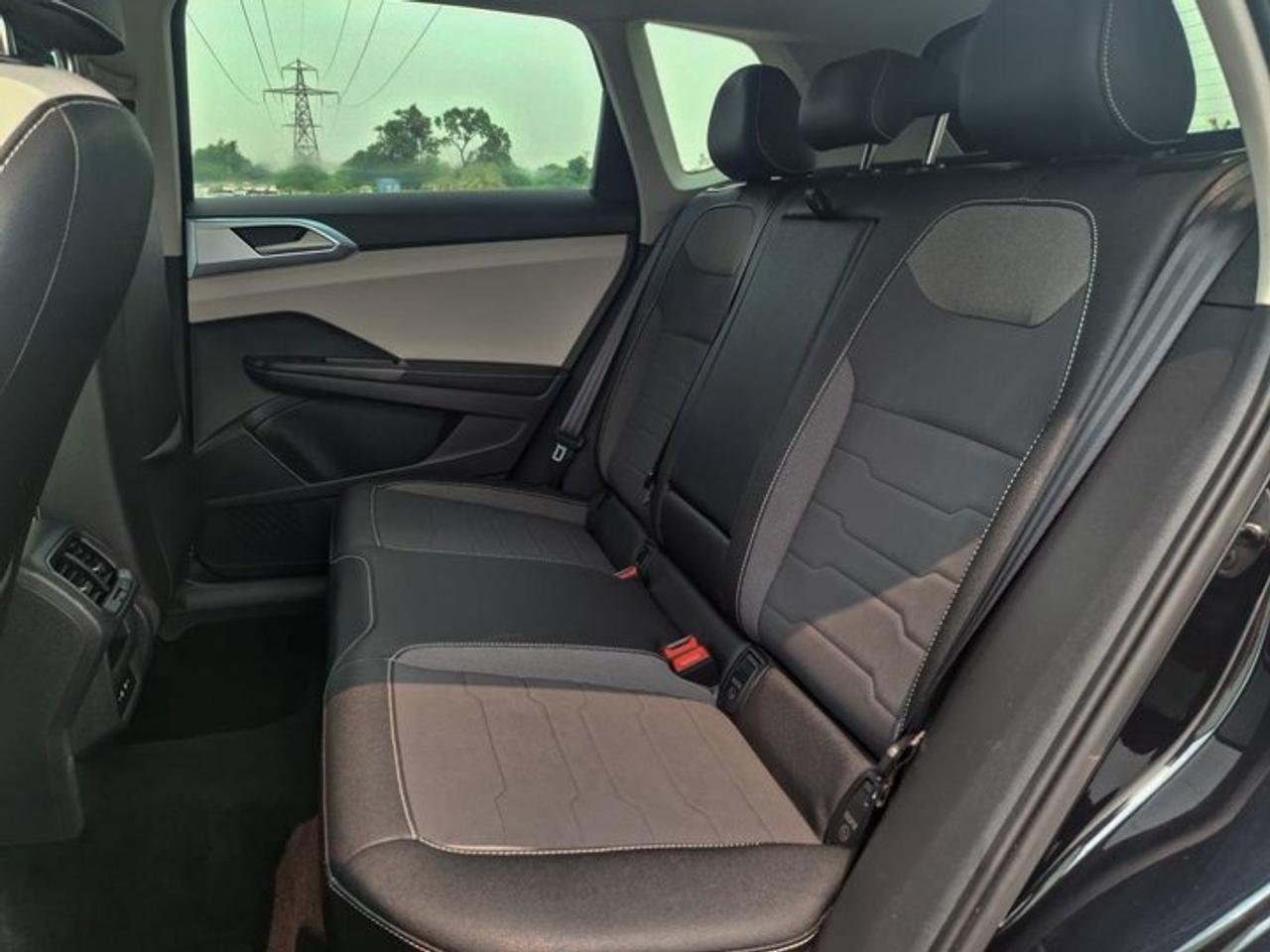 2026 Volkswagen Taos Comfortline | Leatherette | Adaptive Cruise | Power Seat | Heated Wheel + Seats | and More ! Photo