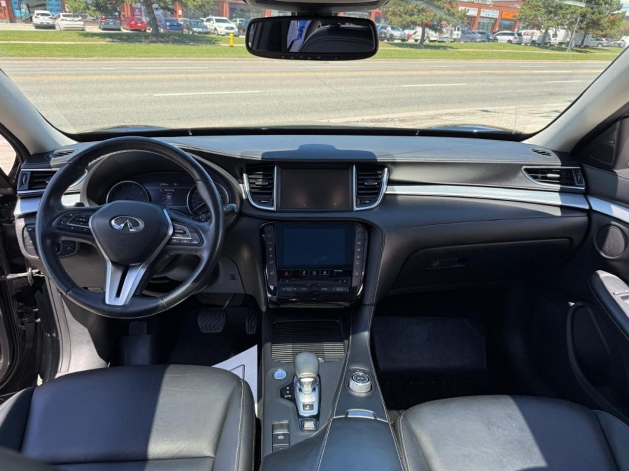 2019 Infiniti QX50 AWD/ SUNROOF/ NAVI/ LEATHER/ CLEAN CARFAX Photo