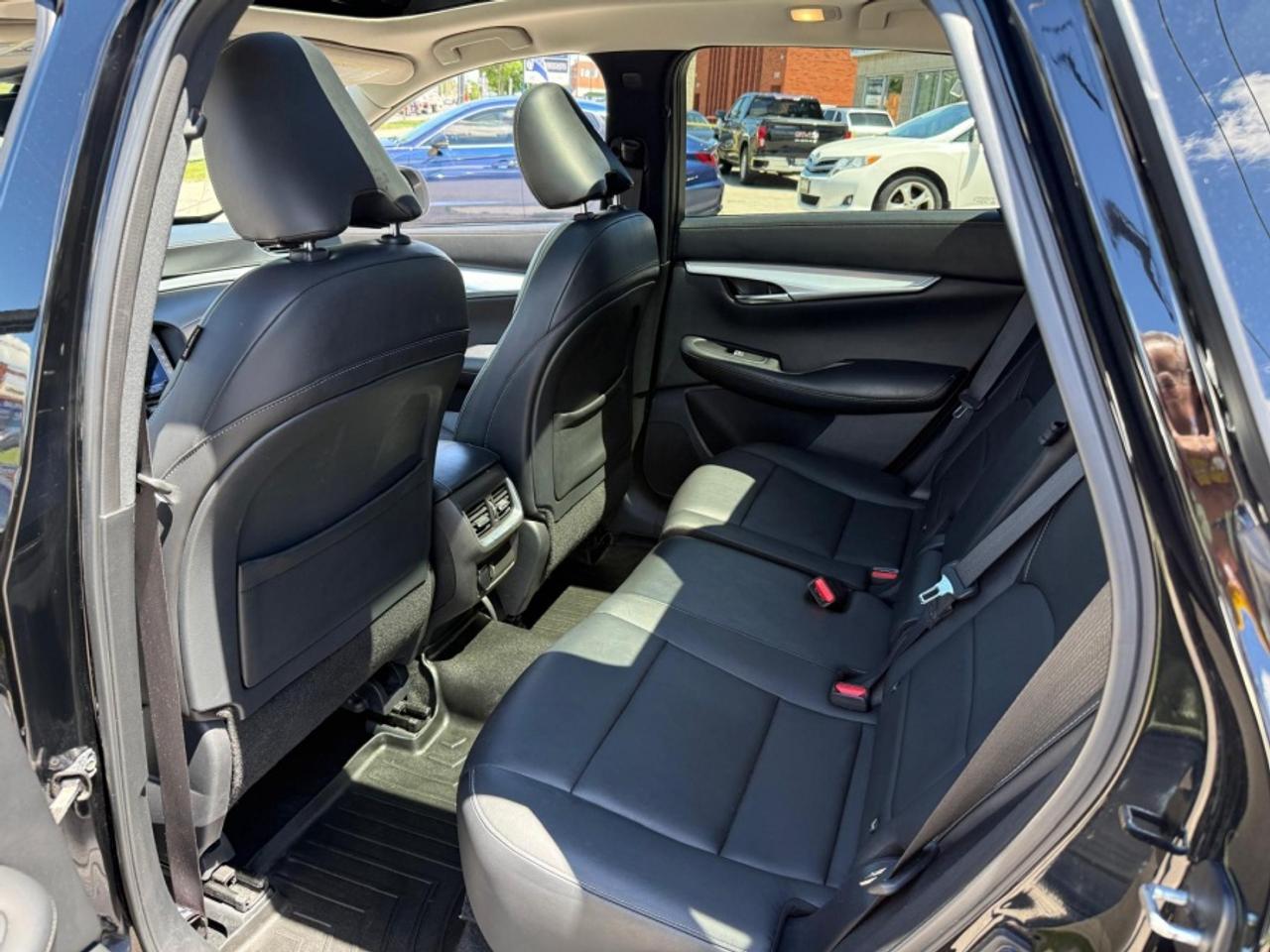 2019 Infiniti QX50 AWD/ SUNROOF/ NAVI/ LEATHER/ CLEAN CARFAX - Photo #16