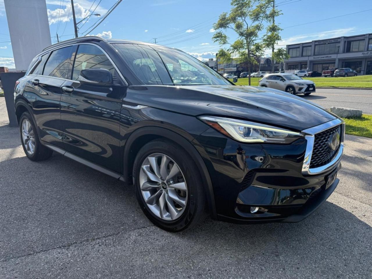 2019 Infiniti QX50 AWD/ SUNROOF/ NAVI/ LEATHER/ CLEAN CARFAX Photo