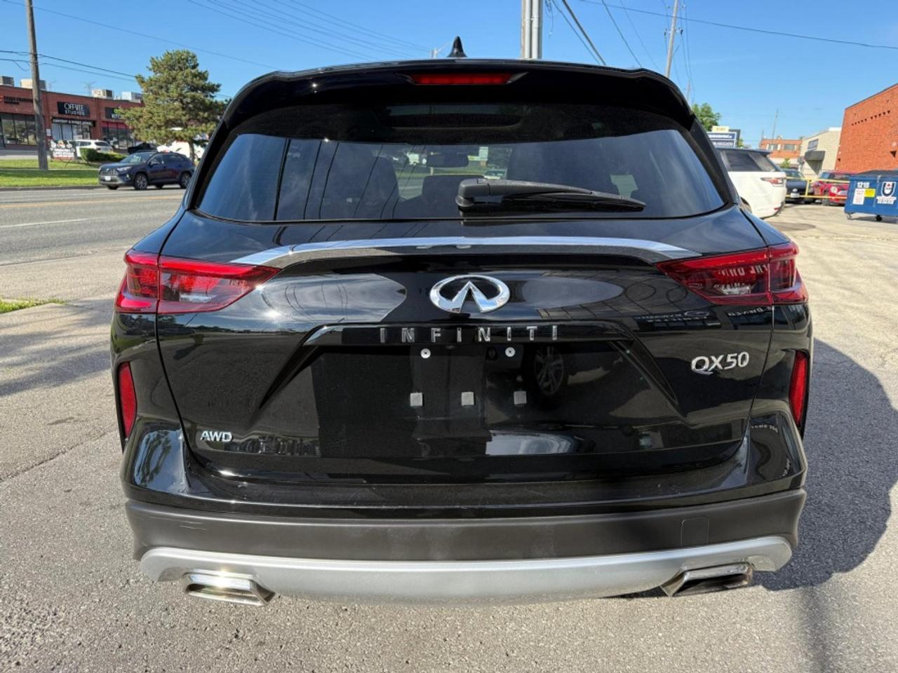 2019 Infiniti QX50 AWD/ SUNROOF/ NAVI/ LEATHER/ CLEAN CARFAX Photo