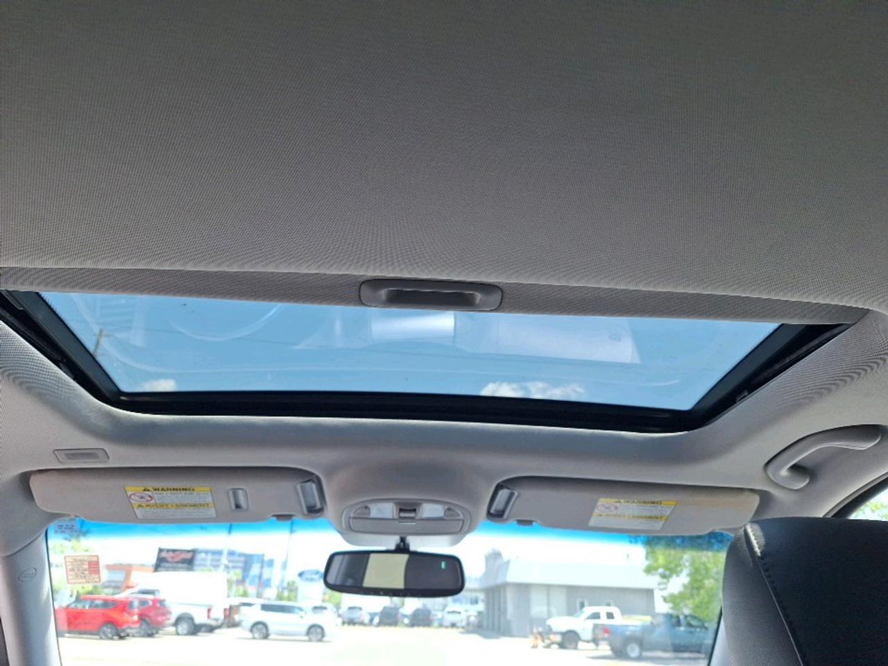 2012 Hyundai Santa Fe Limited 3.5 Photo
