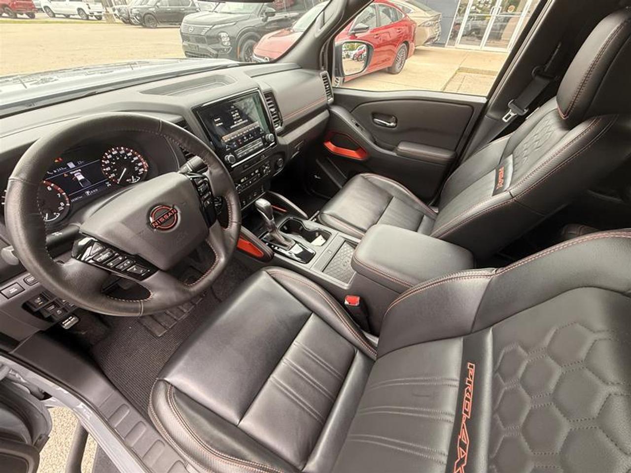 2023 Nissan Frontier Crew Cab PRO-4X 4x4 at Photo