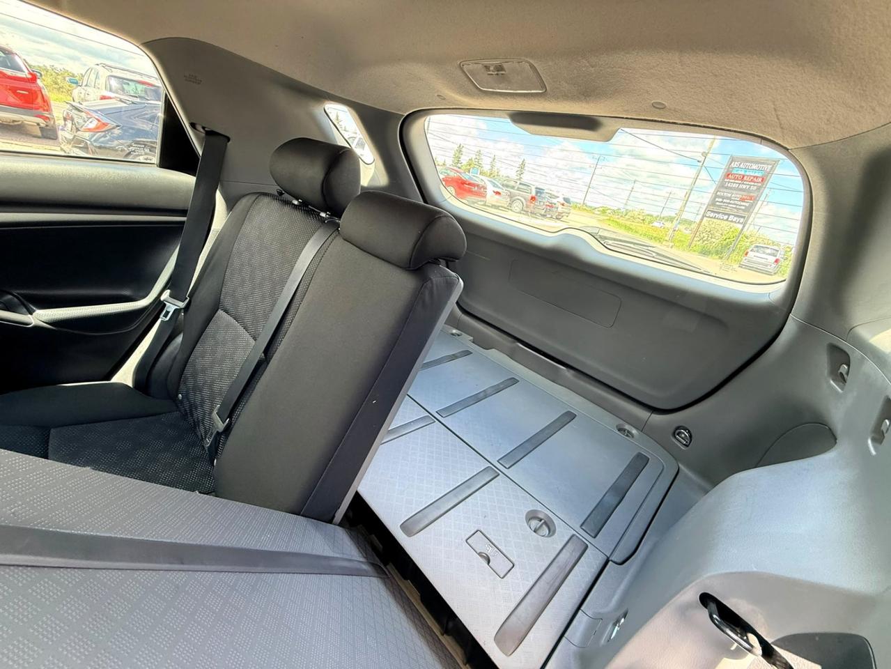 2009 Toyota Matrix XR Photo