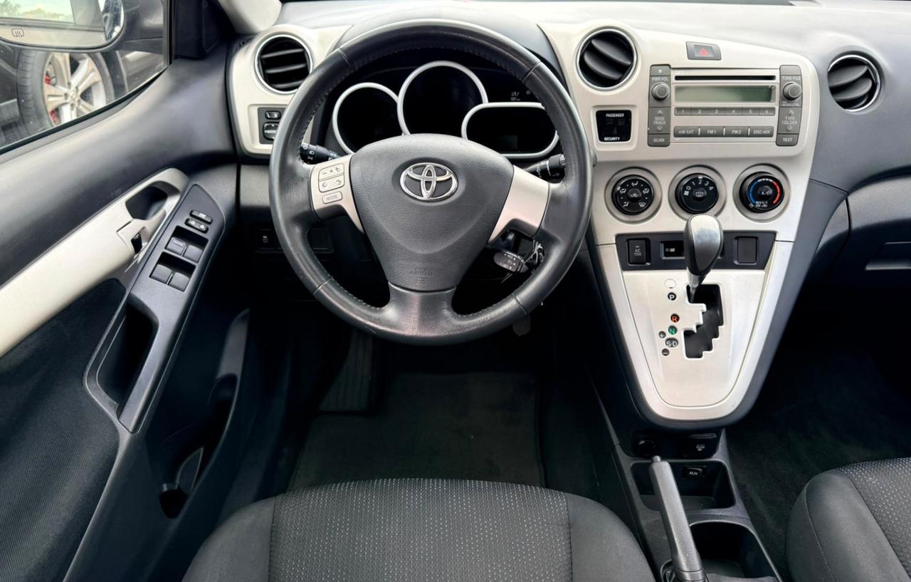 2009 Toyota Matrix XR Photo