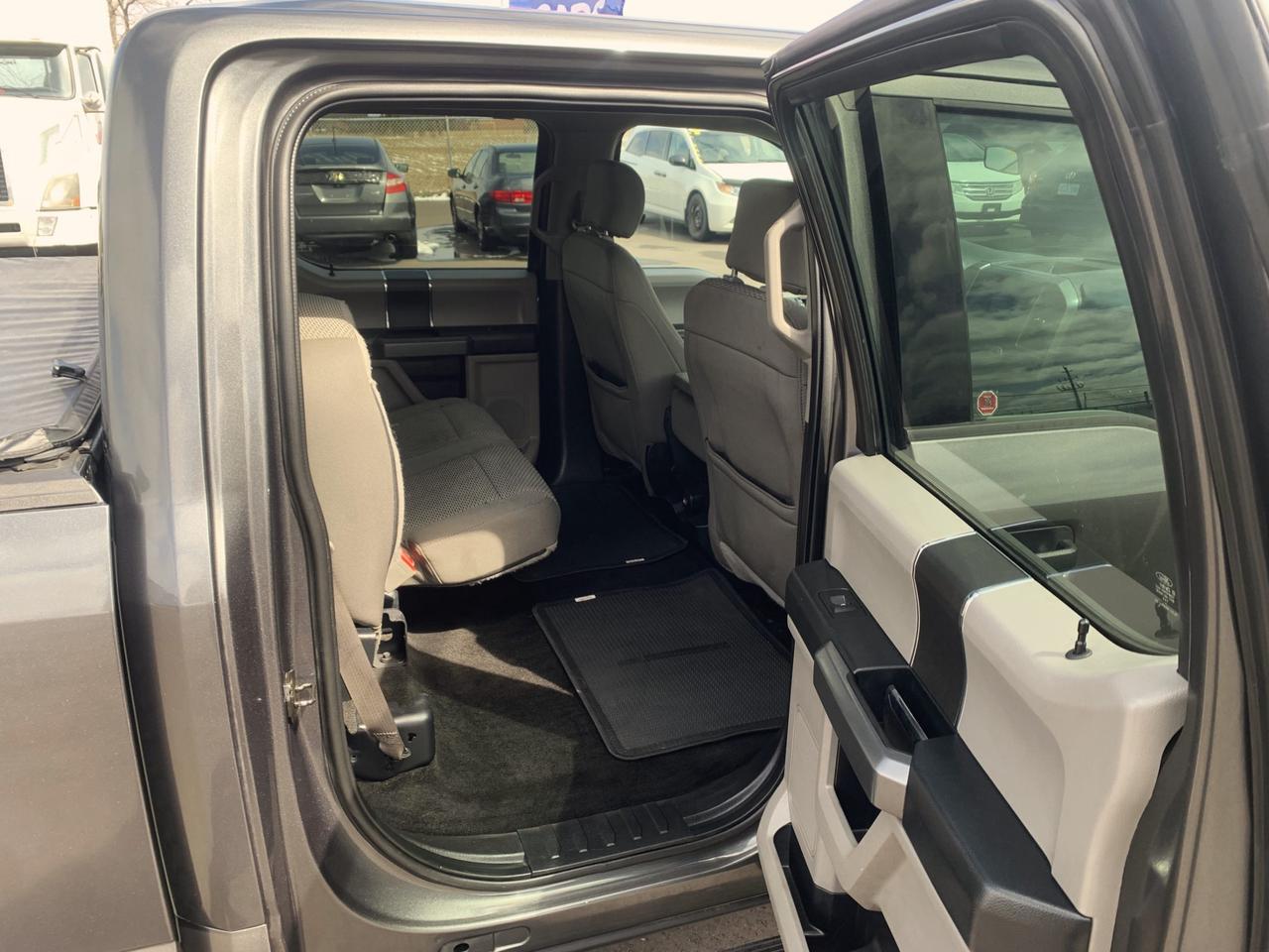 2018 Ford F-150 4WD SuperCrew XLT 157" 4X4 Photo