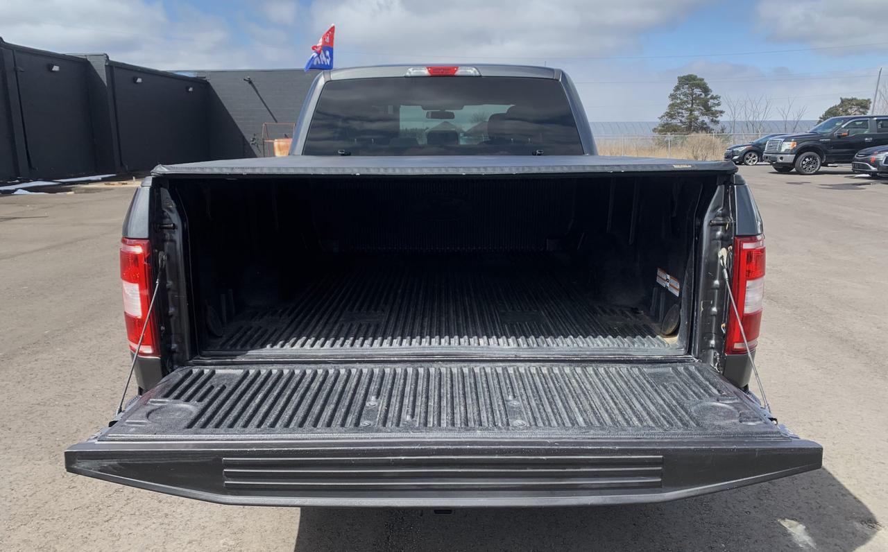 2018 Ford F-150 4WD SuperCrew XLT 157" 4X4 Photo
