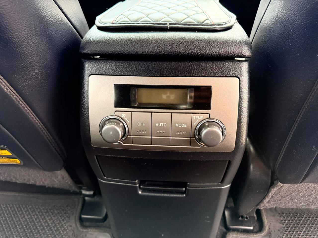 2012 Toyota Highlander 4WD 4DR Photo4