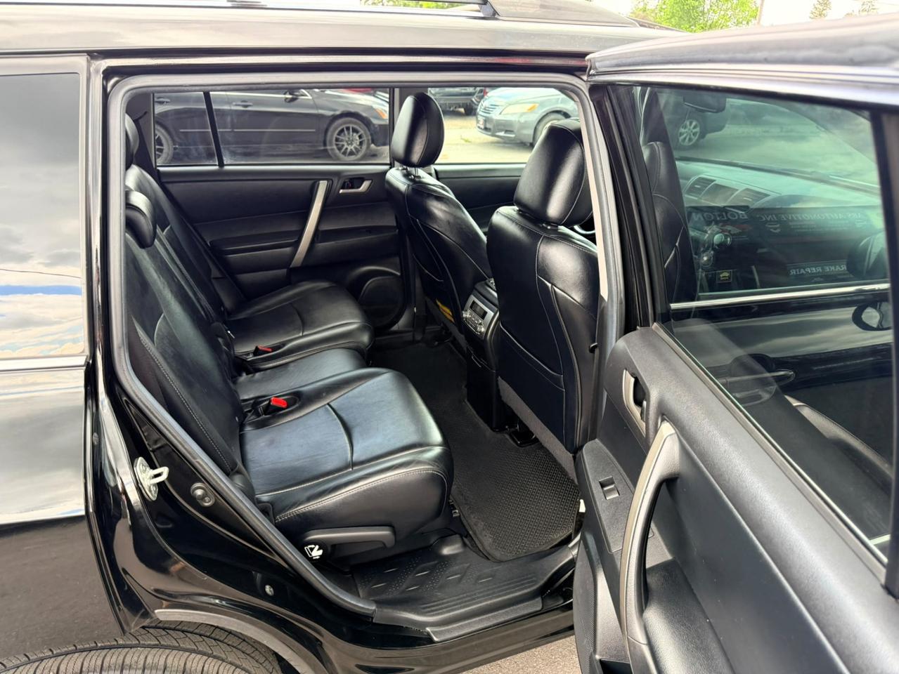 2012 Toyota Highlander 4WD 4DR Photo