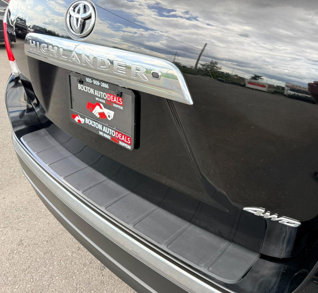 2012 Toyota Highlander 4WD 4DR Photo