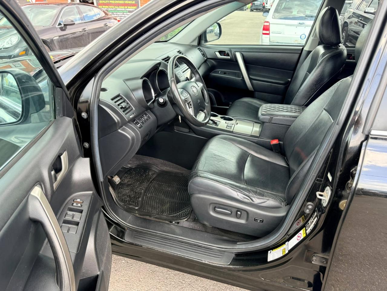 2012 Toyota Highlander 4WD 4DR Photo
