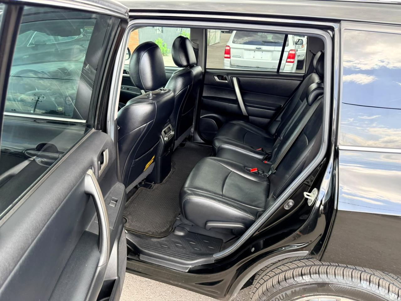 2012 Toyota Highlander 4WD 4DR Photo