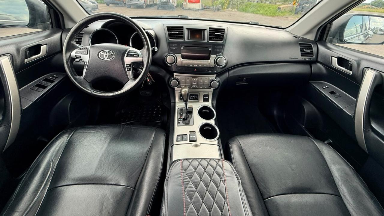 2012 Toyota Highlander 4WD 4DR Photo