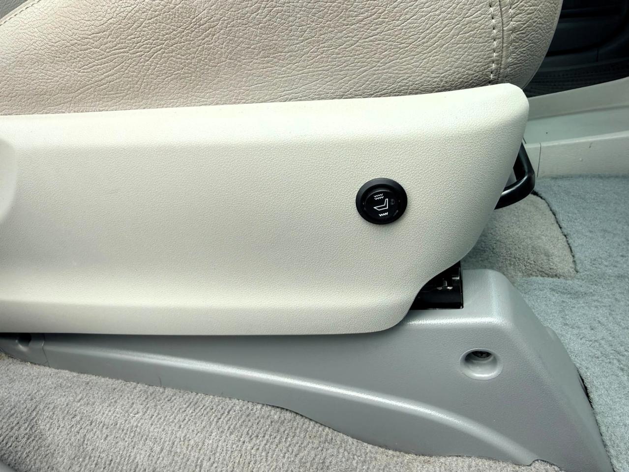 2011 Toyota Sienna 5DR V6 LE 7-PASS AWD Photo
