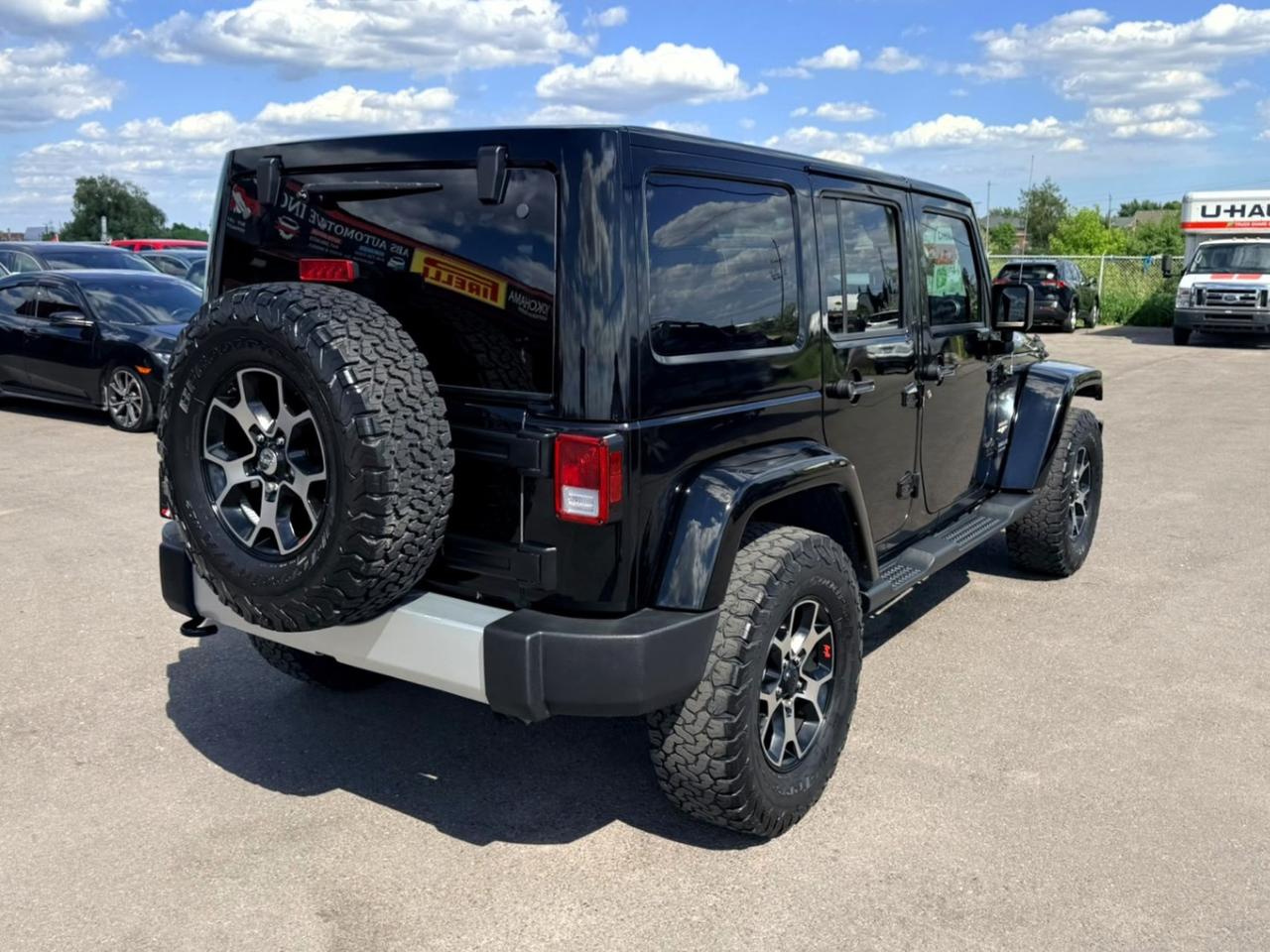 2015 Jeep Wrangler Unlimited Sahara Photo