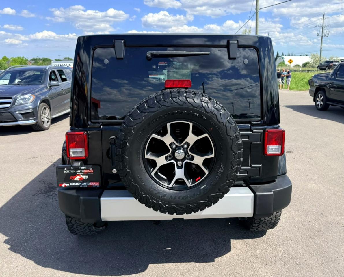 2015 Jeep Wrangler Unlimited Sahara Photo