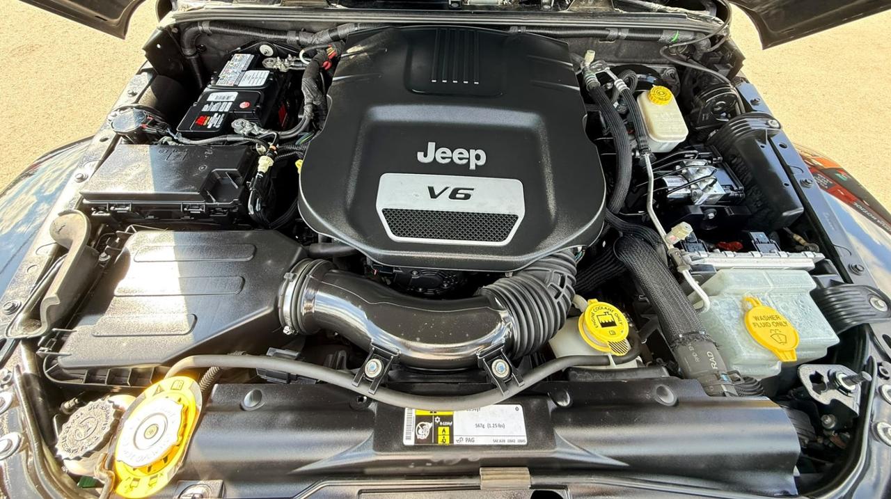 2015 Jeep Wrangler Unlimited Sahara Photo