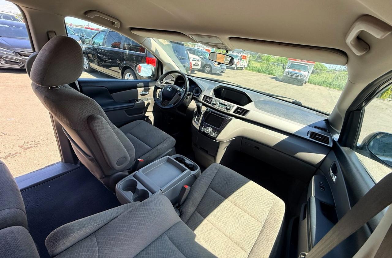 2016 Honda Odyssey EX Photo