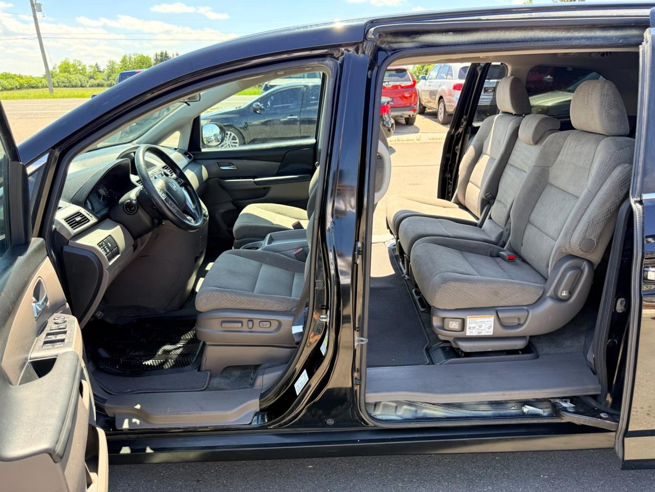 2016 Honda Odyssey EX Photo