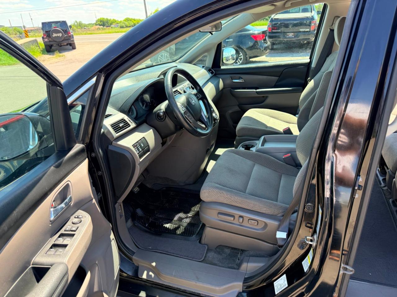 2016 Honda Odyssey EX Photo