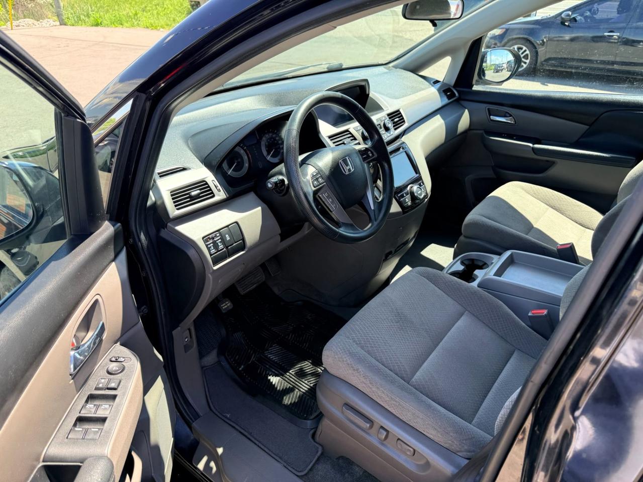 2016 Honda Odyssey EX Photo