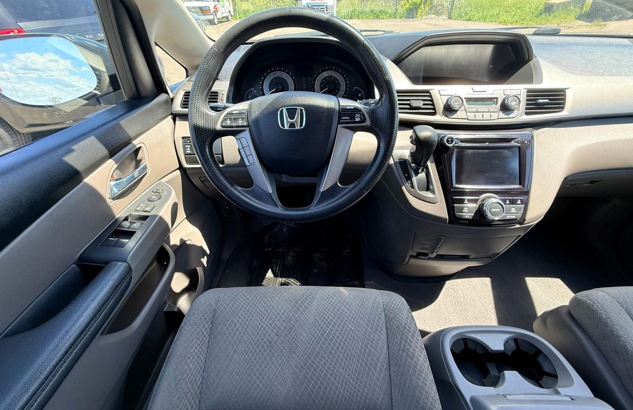 2016 Honda Odyssey EX Photo