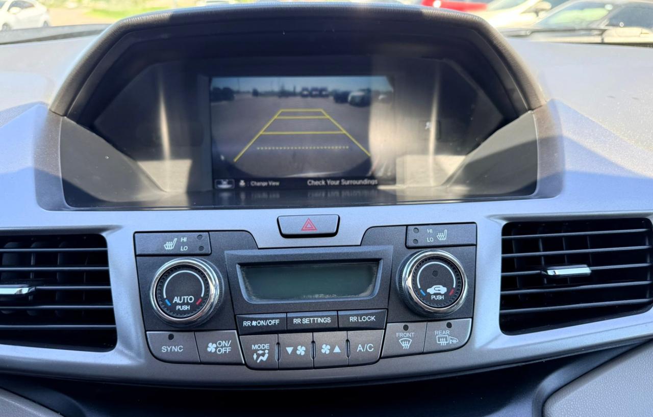 2015 Honda Odyssey 4DR WGN TOURING W/RES & NAVI Photo