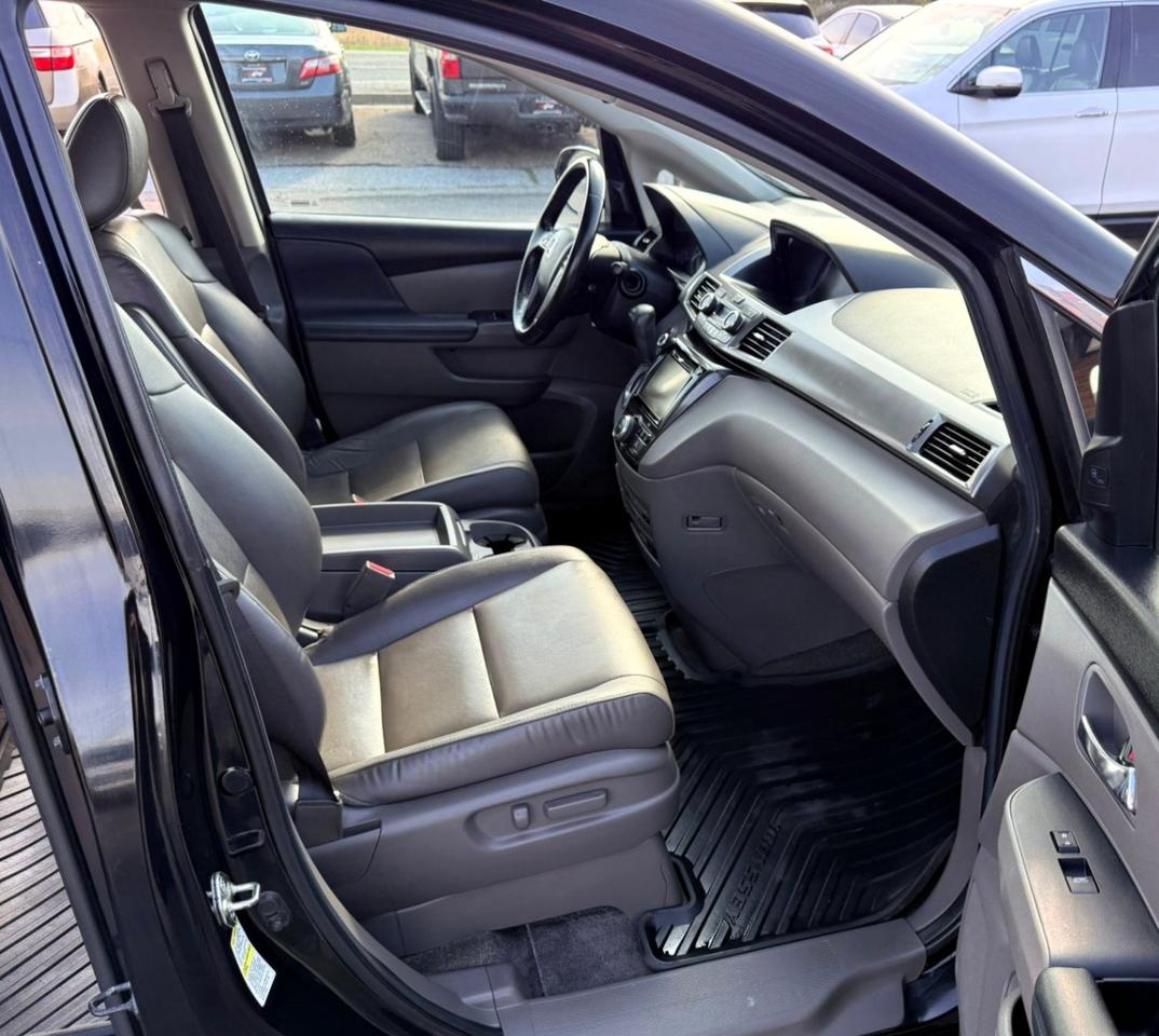 2014 Honda Odyssey Touring (Timing belt replaced) Photo