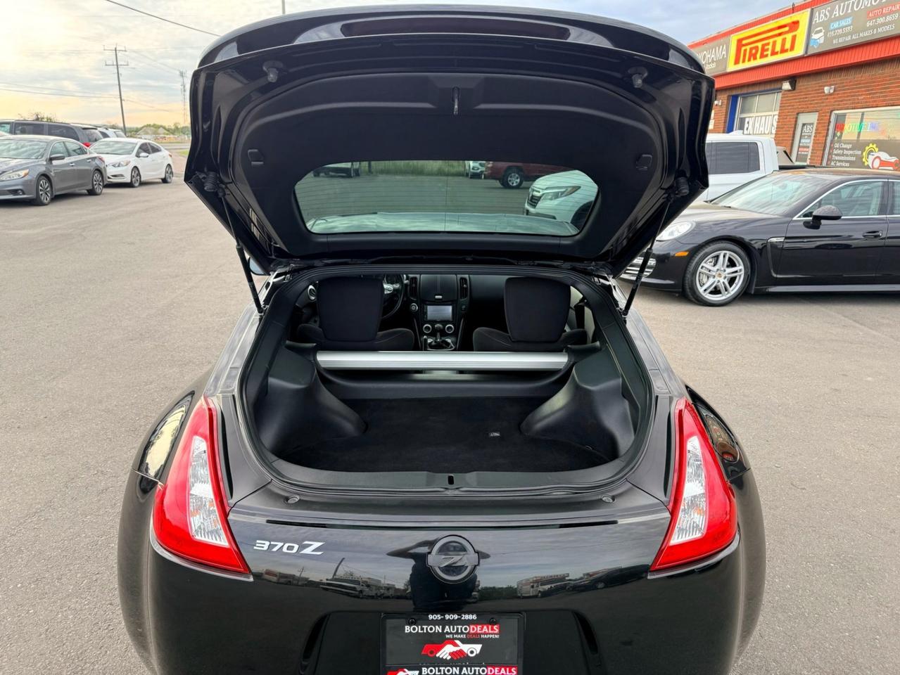 2017 Nissan 370Z 2dr Coupe Manual Photo