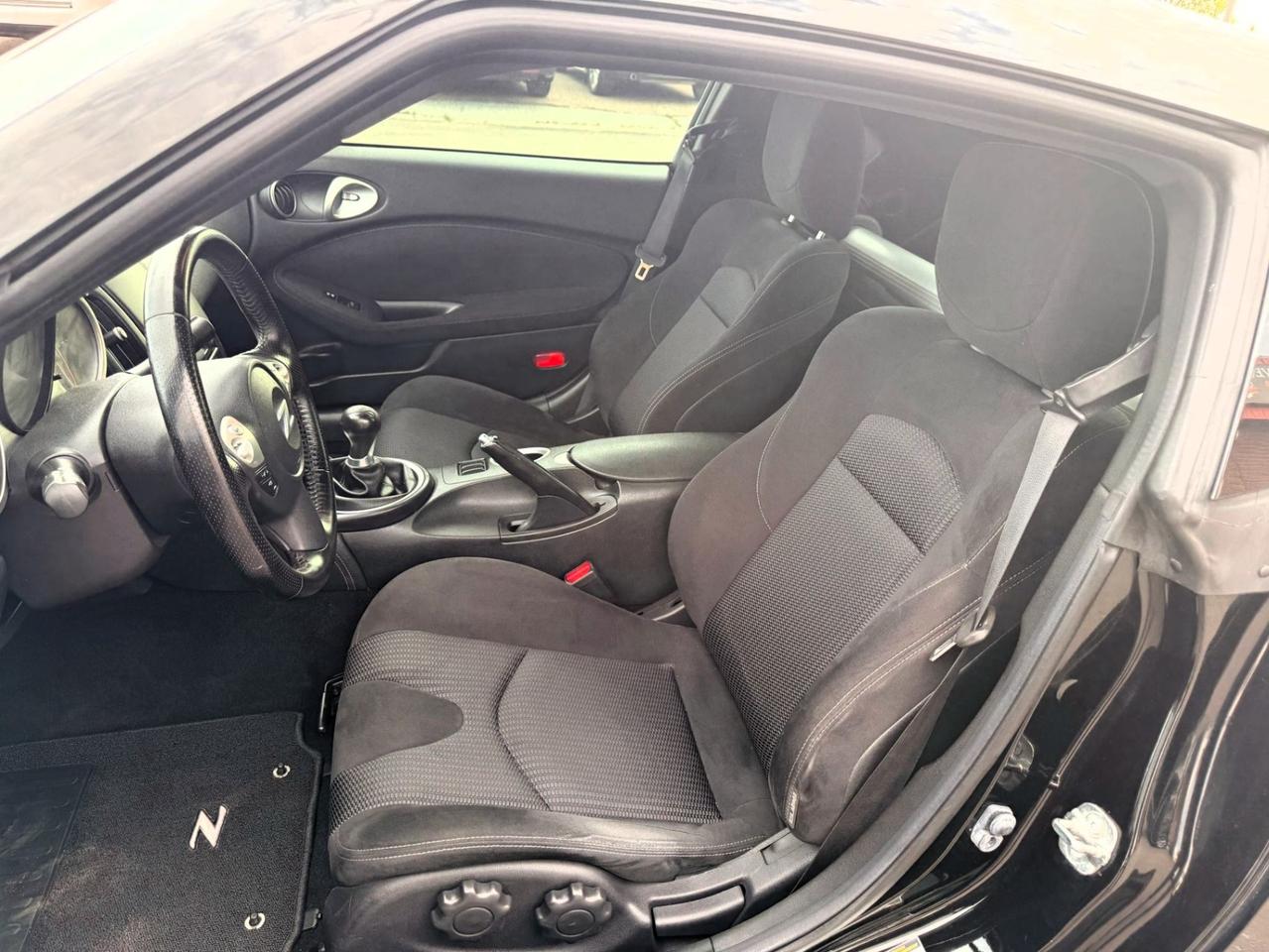 2017 Nissan 370Z 2dr Coupe Manual Photo