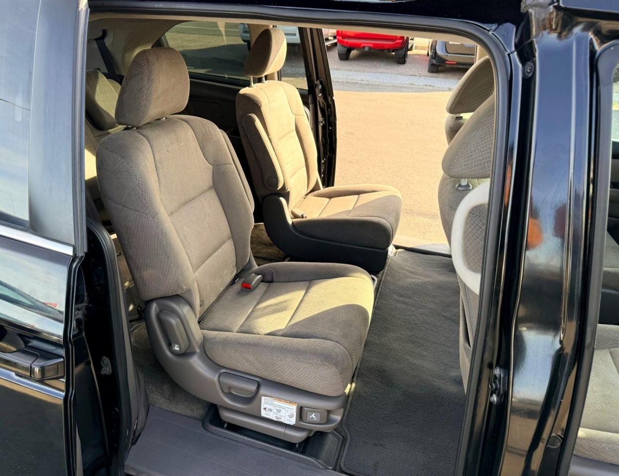 2014 Honda Odyssey LX Photo