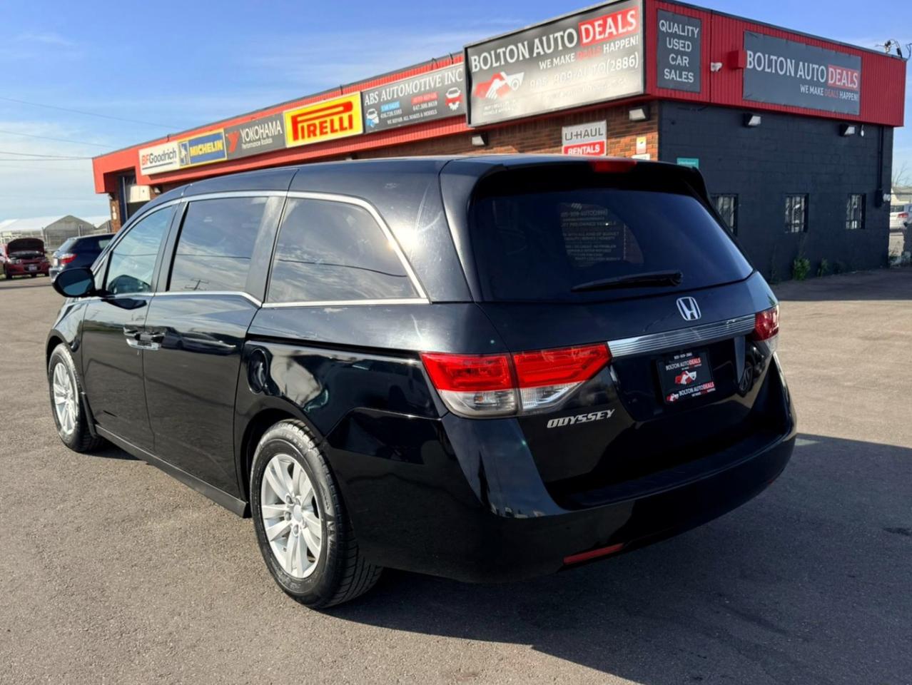 2014 Honda Odyssey LX Photo